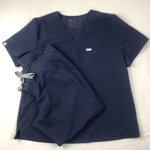 Figs Women’s Scrub Set